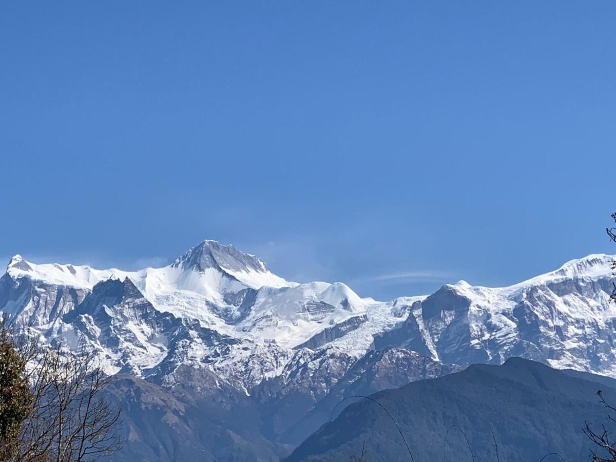 Hotel Pristine Himalaya Покхара Екстер'єр фото