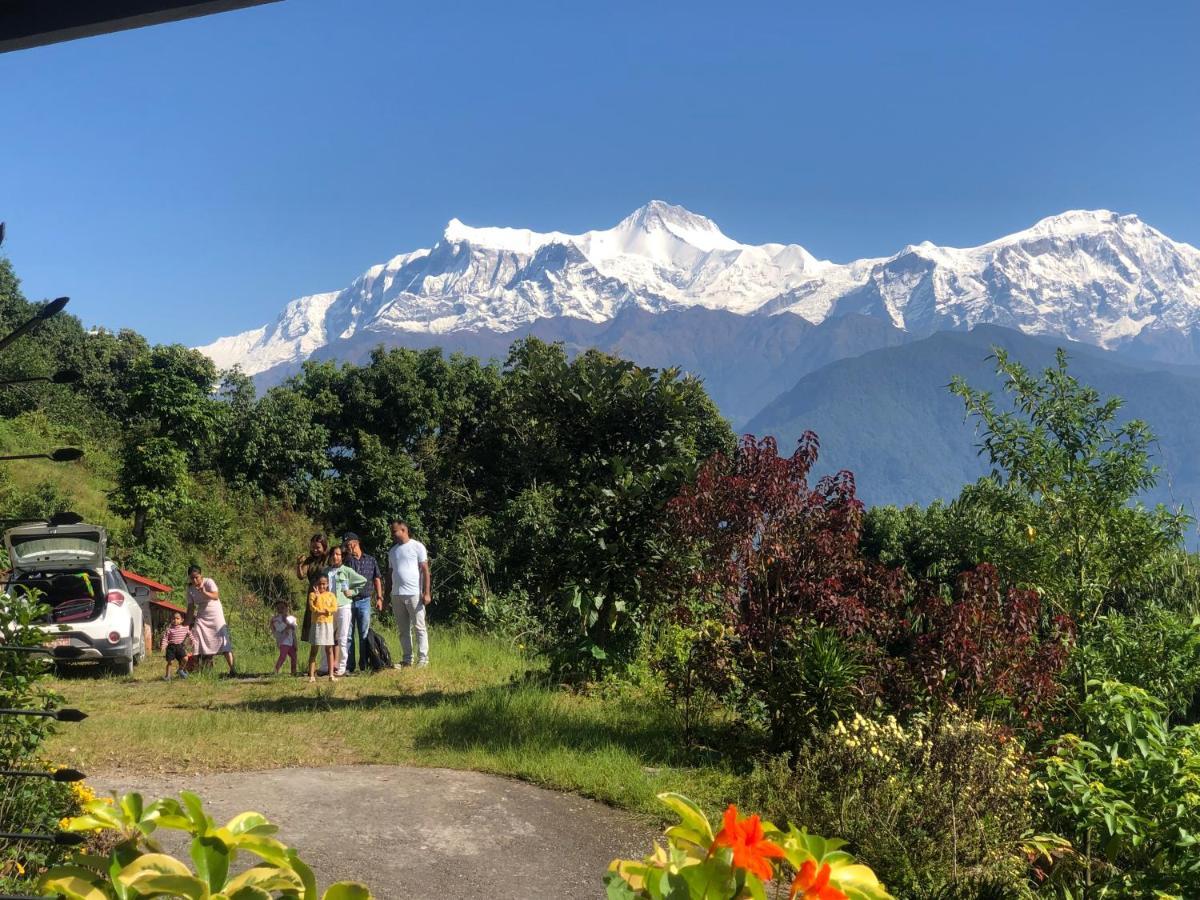 Hotel Pristine Himalaya Покхара Екстер'єр фото