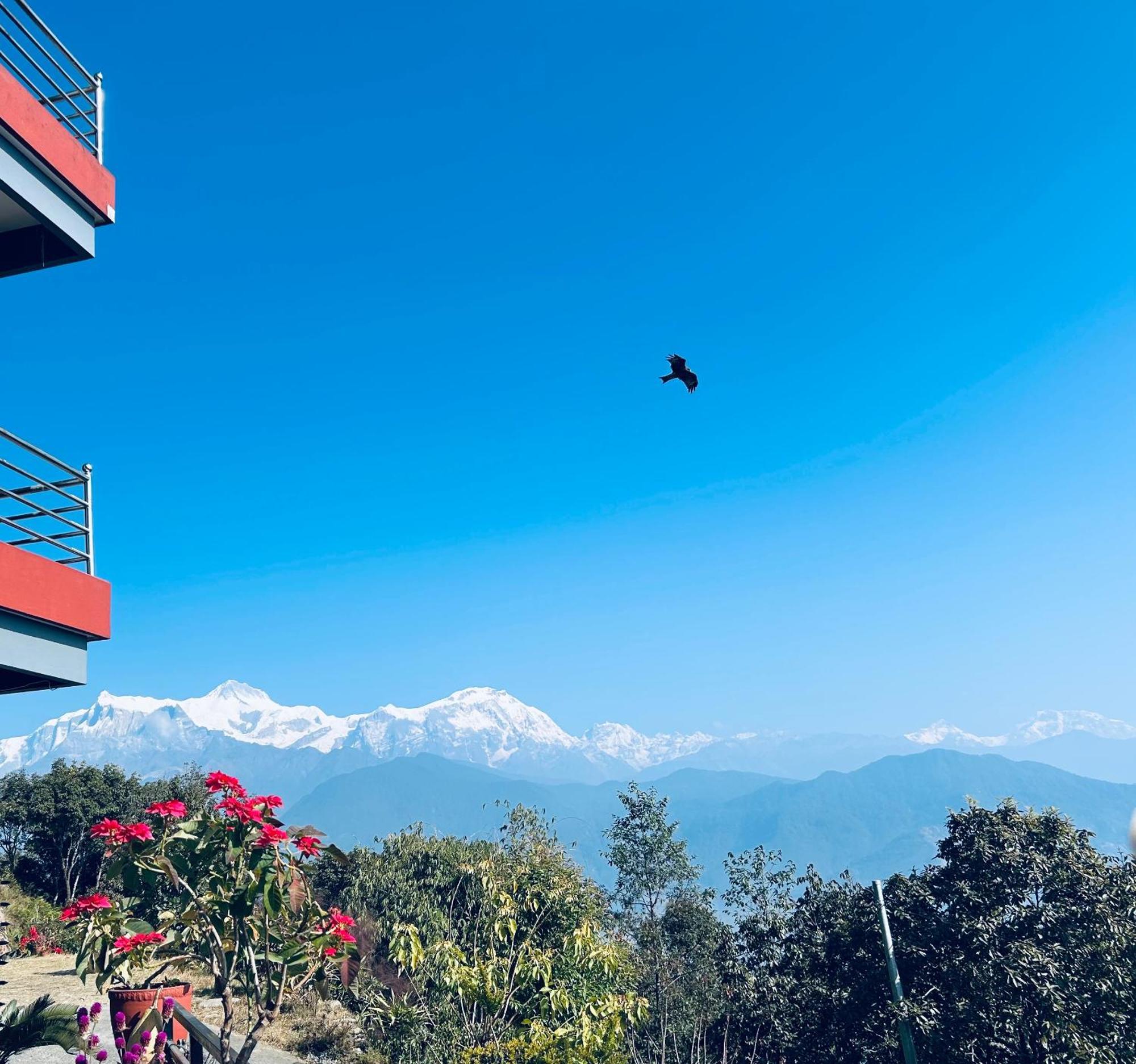 Hotel Pristine Himalaya Покхара Екстер'єр фото