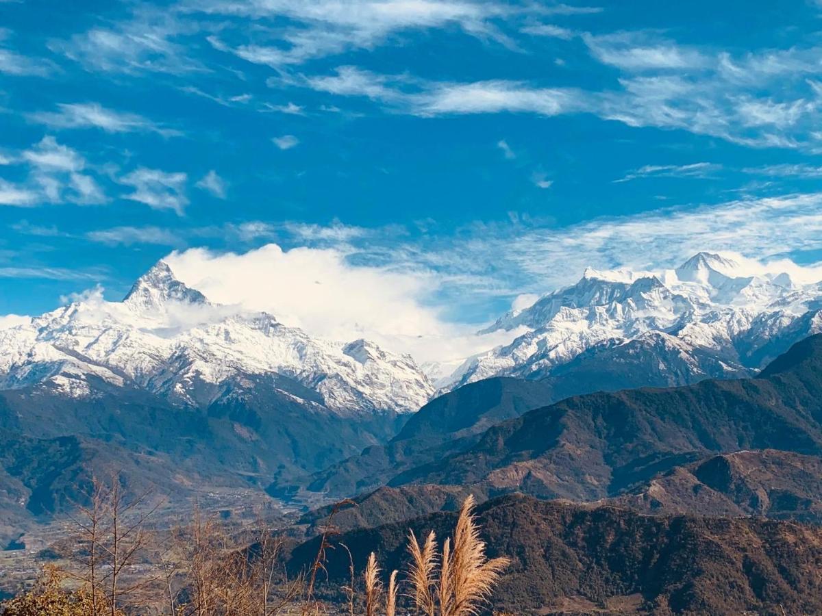 Hotel Pristine Himalaya Покхара Екстер'єр фото