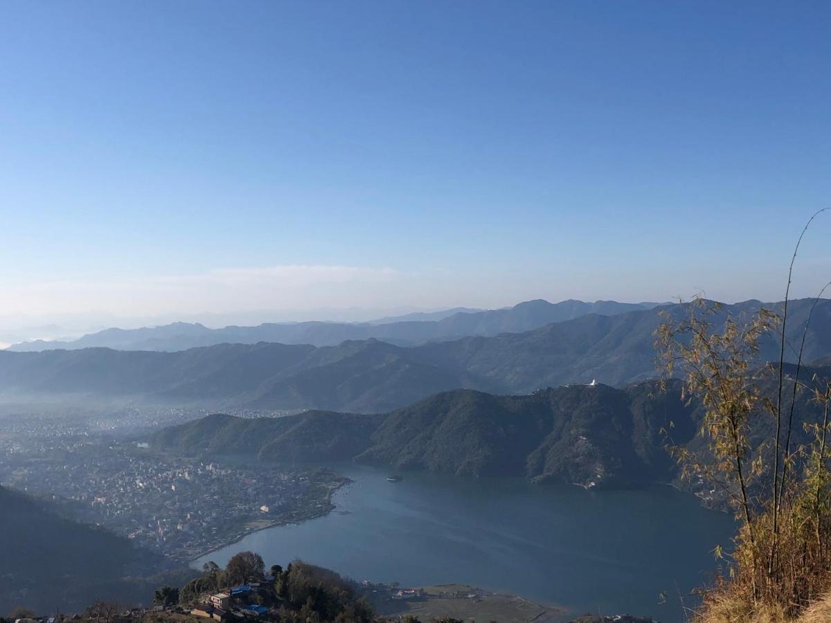 Hotel Pristine Himalaya Покхара Екстер'єр фото