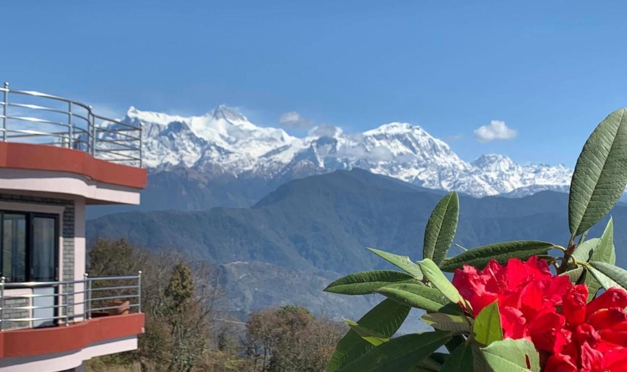 Hotel Pristine Himalaya Покхара Екстер'єр фото